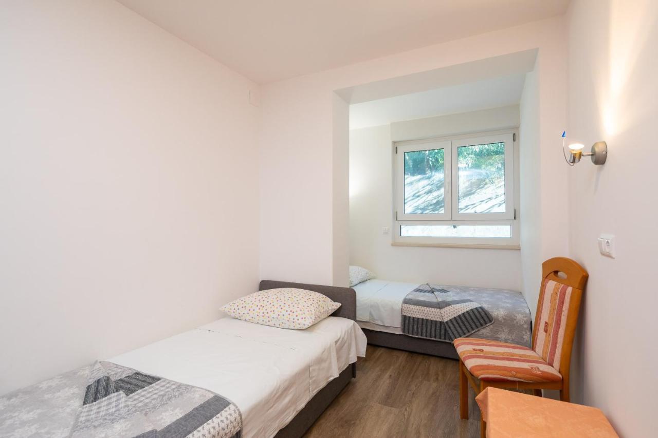 Sunny Vista Apartment โอมิช ภายนอก รูปภาพ