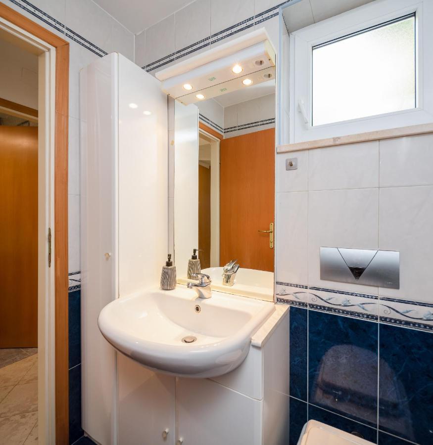 Sunny Vista Apartment โอมิช ภายนอก รูปภาพ